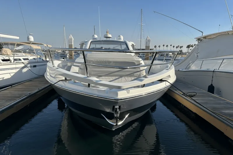 Slide: The Image of Azimut 40 VERVE 2019 - 17