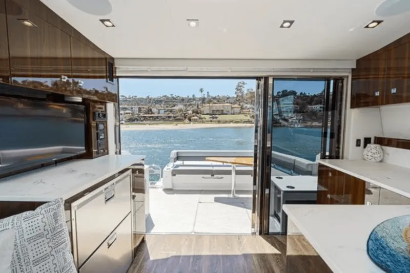 Slide: The Image of Cruisers Yachts 46 Cantius 2025 - 10