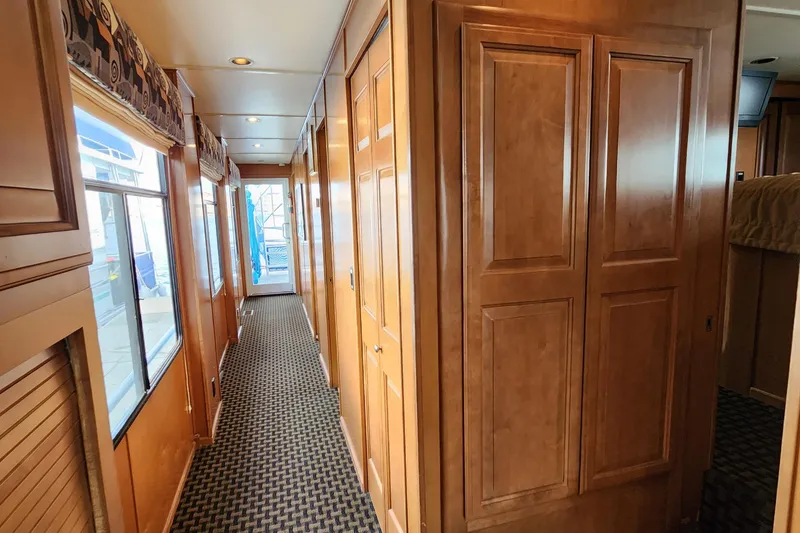 Slide: The Image of Sumerset BLue Moon Share #12 2008 - 51