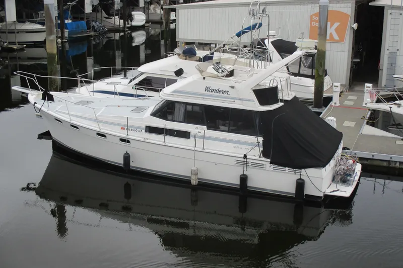The Image of Bayliner 3888 Motoryacht 1988 - undefined