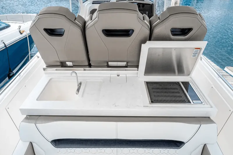 Slide: The Image of Tiara 34 LS 2024 - 11