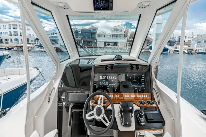 Slide: The Image of Tiara 34 LS 2024 - 13