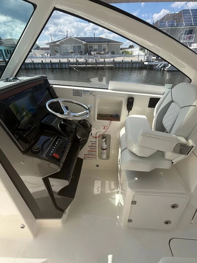 Slide: The Image of Pursuit DC 306 Dual Console 2024 - 16