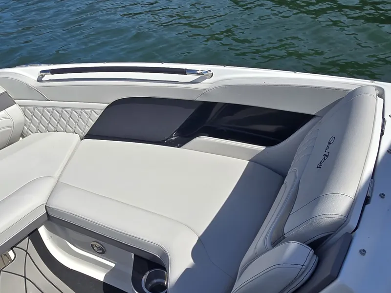 Slide: The Image of Sea Ray SLX 260 Surf 2026 - 25