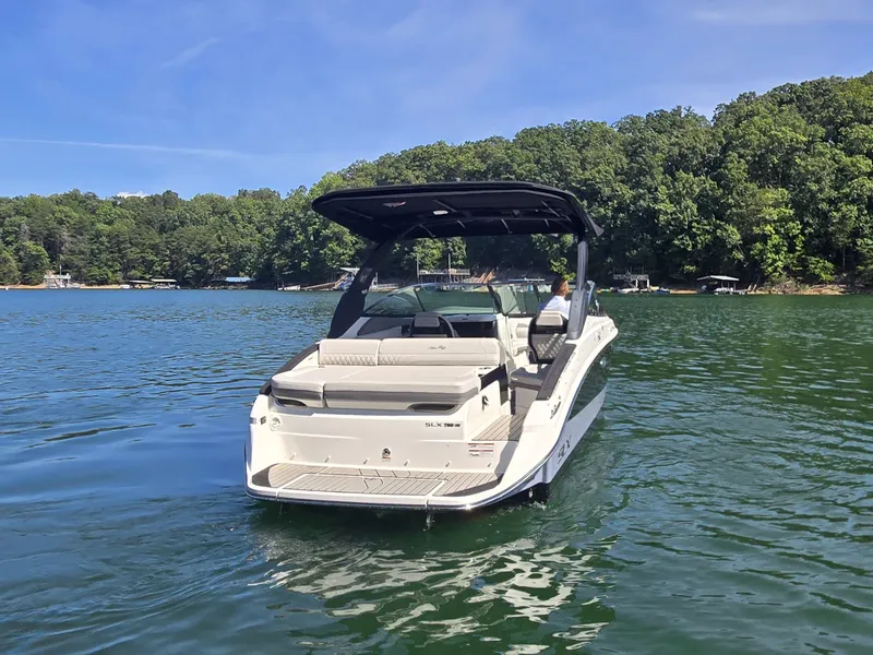 Slide: The Image of Sea Ray SLX 260 Surf 2026 - 31