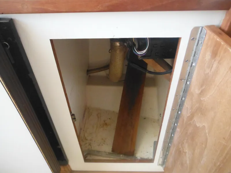 Slide: The Image of Blackfin 29 Combi 1985 - 81