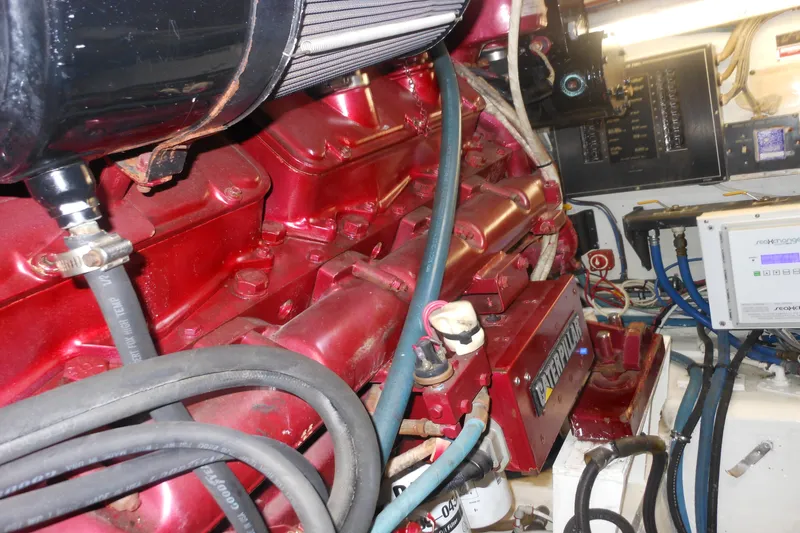 Slide: The Image of Hatteras 54 CONVERTIBLE 1996 - 102