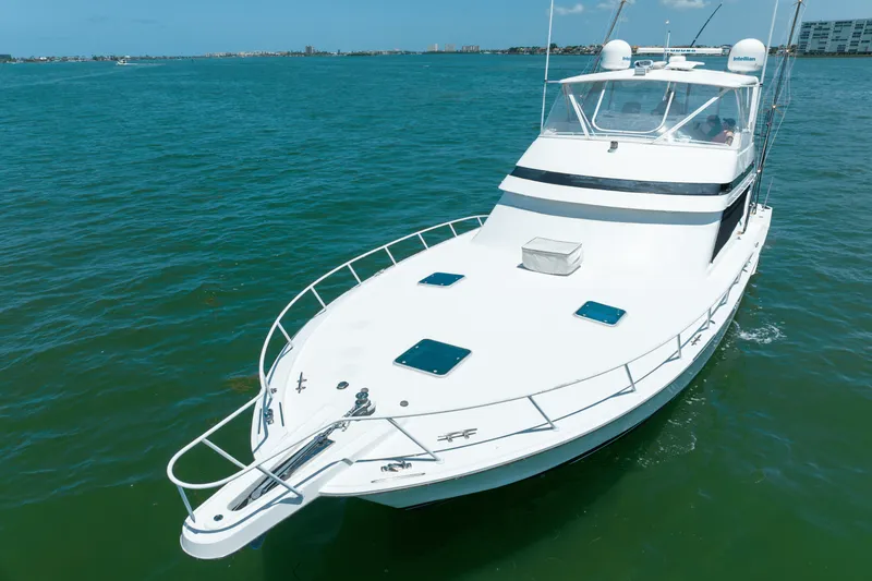 Slide: The Image of Hatteras 54 CONVERTIBLE 1996 - 12