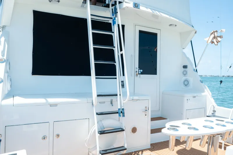 Slide: The Image of Hatteras 54 CONVERTIBLE 1996 - 55