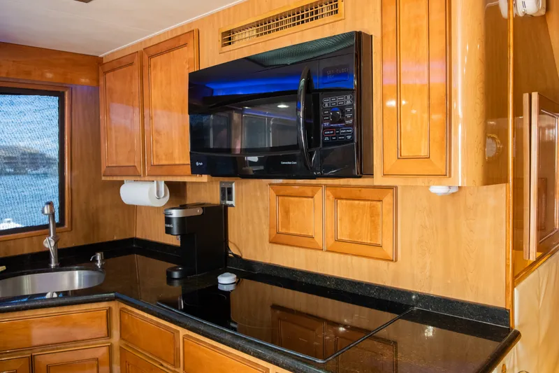 Slide: The Image of Hatteras 54 CONVERTIBLE 1996 - 59