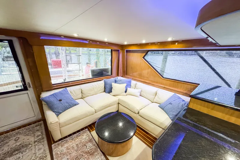 Slide: The Image of Hatteras 54 CONVERTIBLE 1996 - 62