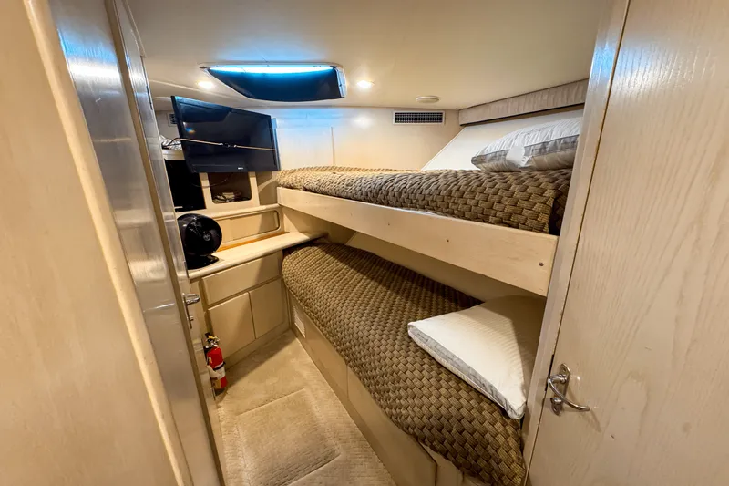 Slide: The Image of Hatteras 54 CONVERTIBLE 1996 - 73