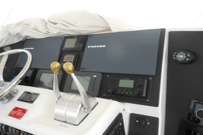 Slide: The Image of Hatteras 54 CONVERTIBLE 1996 - 95