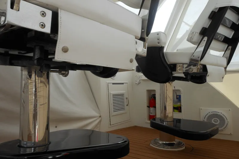 Slide: The Image of Hatteras 54 CONVERTIBLE 1996 - 99