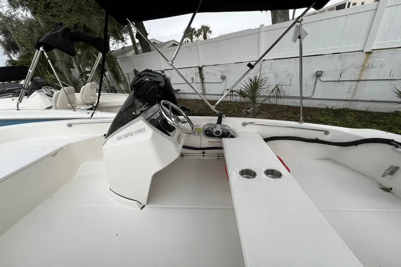 Slide: The Image of Boston Whaler 130 Super Sport 2025 - 11
