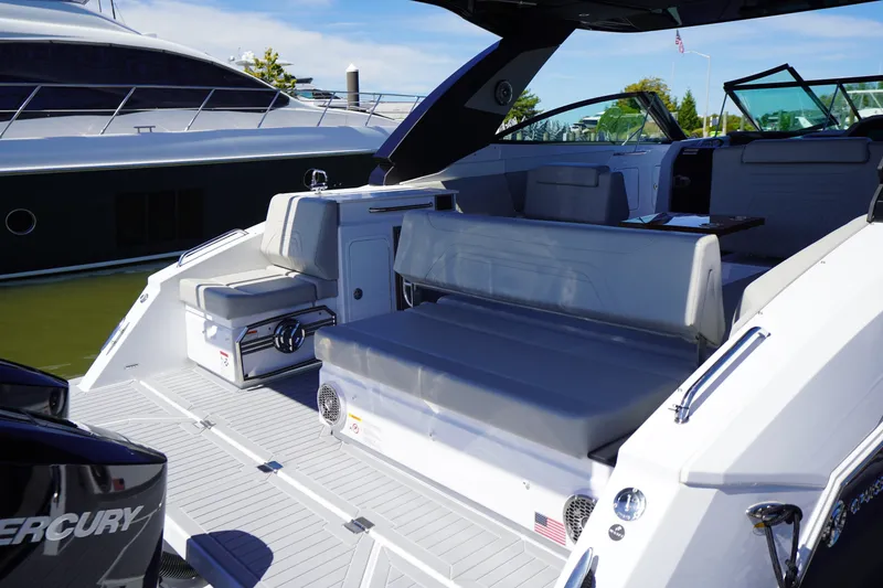 Slide: The Image of Cruisers 34 GLS Outboard 2026 - 12