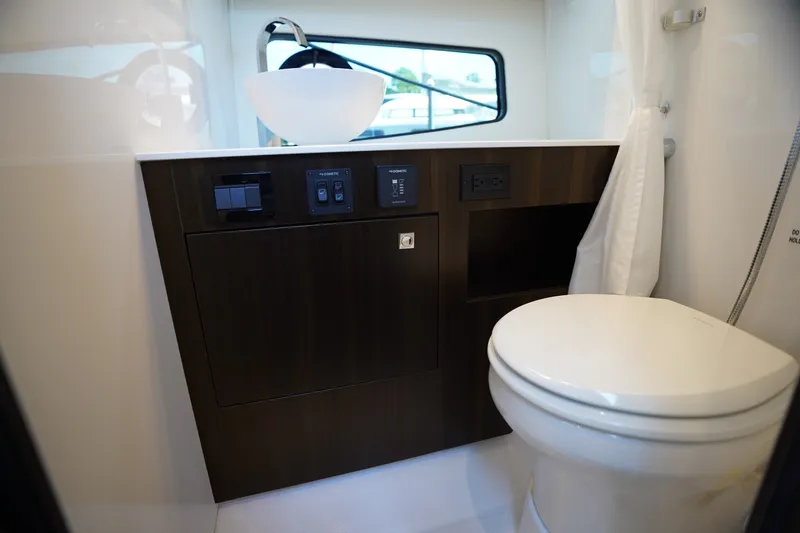 Slide: The Image of Cruisers 34 GLS Outboard 2026 - 57
