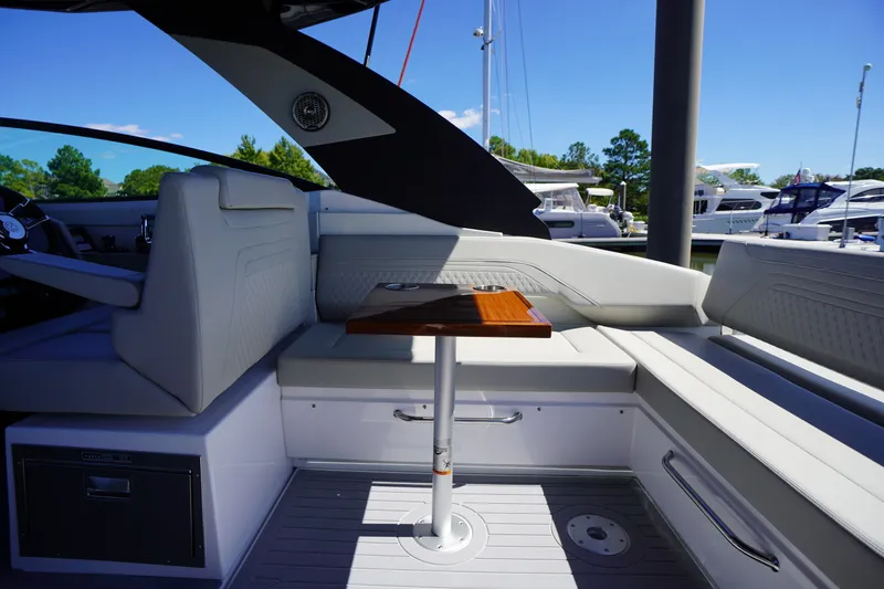Slide: The Image of Cruisers 34 GLS Outboard 2026 - 31