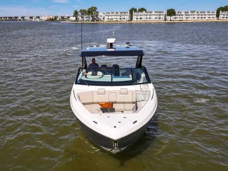 Slide: The Image of Cruisers 34 GLS Outboard 2026 - 6