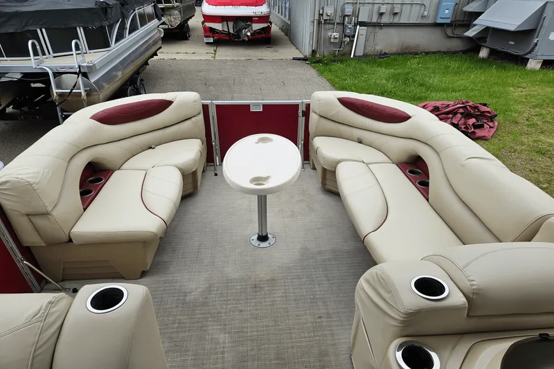 Slide: The Image of Sylvan MIRAGE 8522ENT 2018 - 11