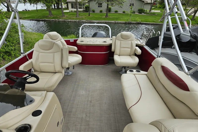 Slide: The Image of Sylvan MIRAGE 8522ENT 2018 - 6