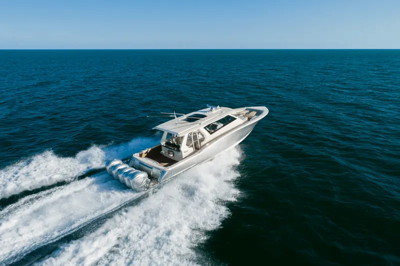 Slide: The Image of Scout 530 LXF 2023 - 6