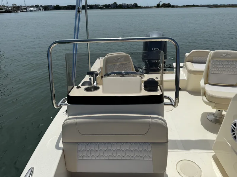 Slide: The Image of Scout 188 Sport Dorado 2026 - 19