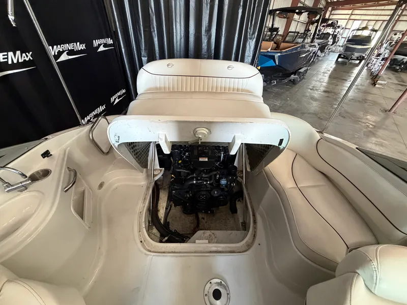 Slide: The Image of Crownline Boats 220 EX 2007 - 13