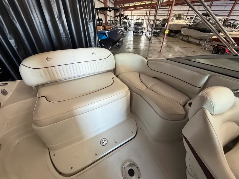Slide: The Image of Crownline Boats 220 EX 2007 - 15