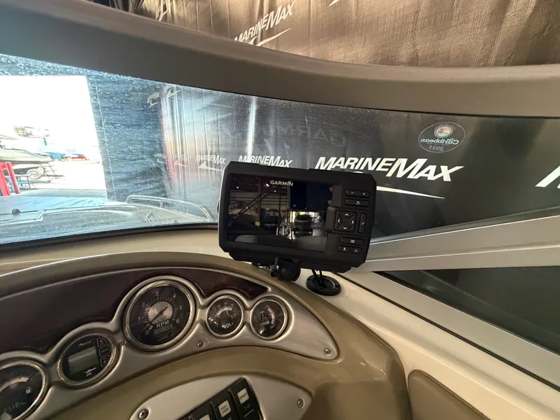 Slide: The Image of Crownline Boats 220 EX 2007 - 20