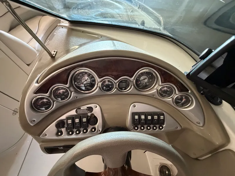 Slide: The Image of Crownline Boats 220 EX 2007 - 21