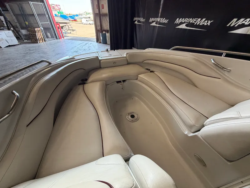 Slide: The Image of Crownline Boats 220 EX 2007 - 32