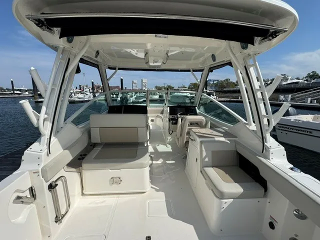 Slide: The Image of Boston Whaler 280 VANTAGE 2022 - 11