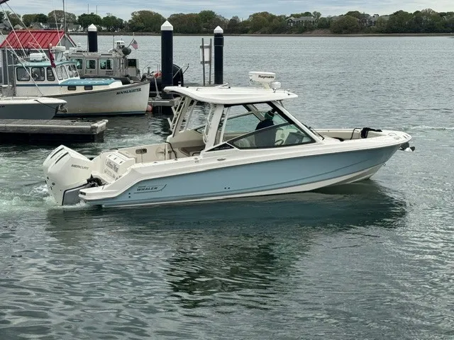 Slide: The Image of Boston Whaler 280 VANTAGE 2022 - 2