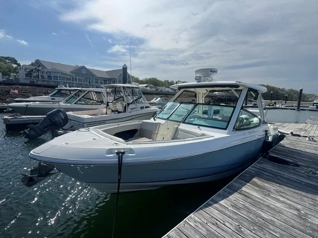 Slide: The Image of Boston Whaler 280 VANTAGE 2022 - 5