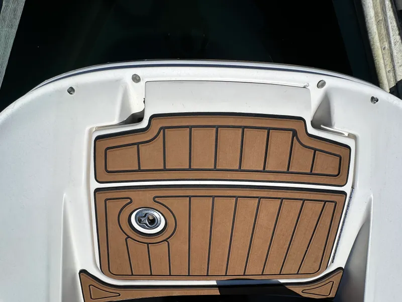 Slide: The Image of Sea Ray 260 SUNDECK 2014 - 11