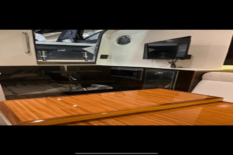 Slide: The Image of Cruisers Yachts 38 GLS 2022 - 2
