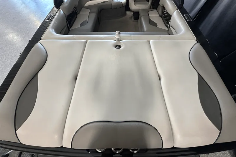 Slide: The Image of Supra 22V 2011 - 11