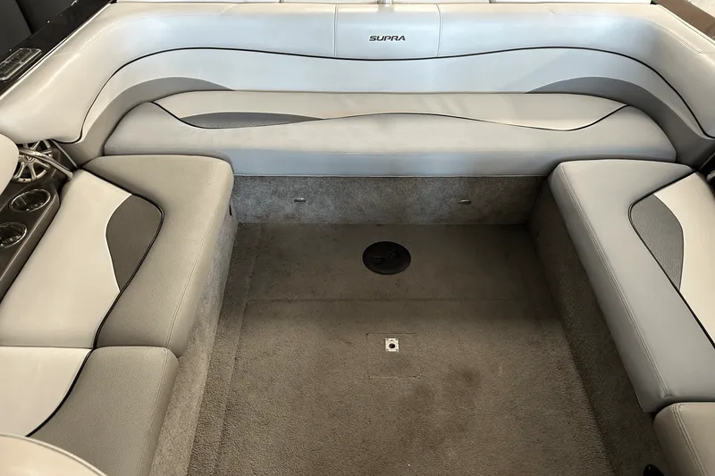 Slide: The Image of Supra 22V 2011 - 18