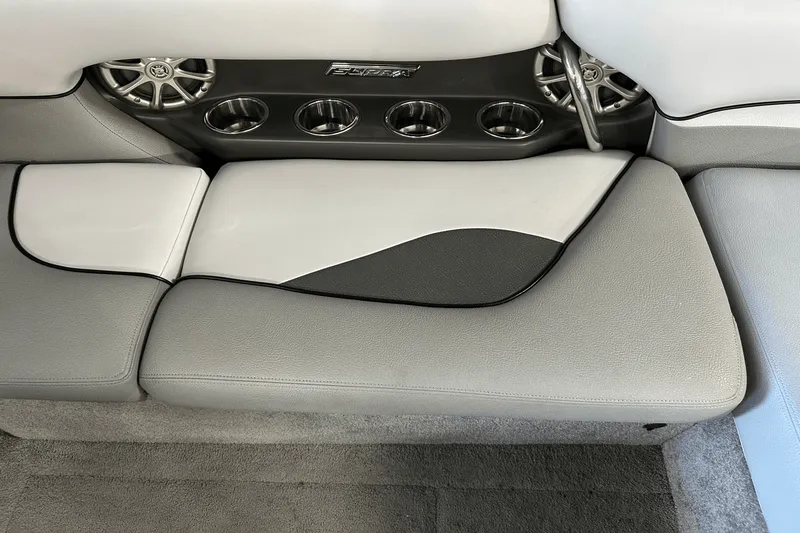 Slide: The Image of Supra 22V 2011 - 22