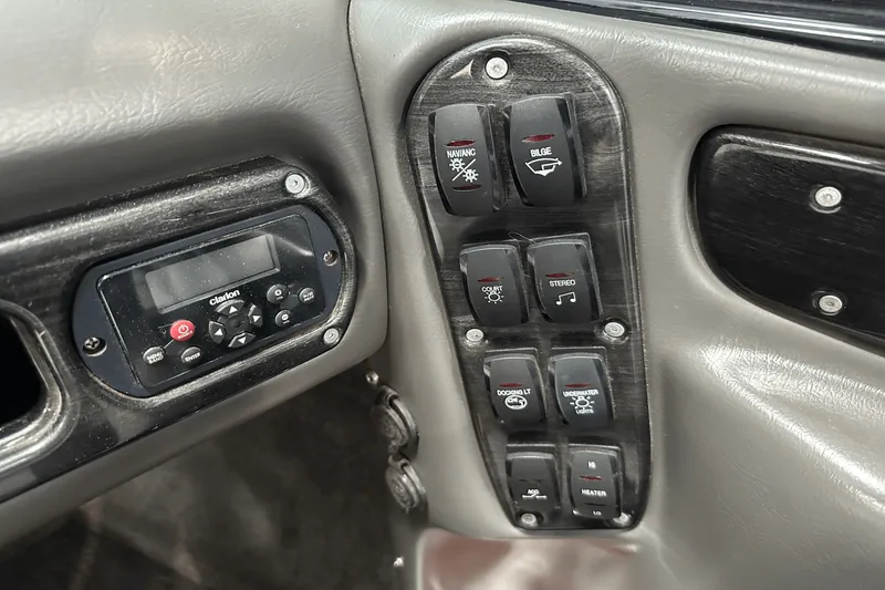 Slide: The Image of Supra 22V 2011 - 45