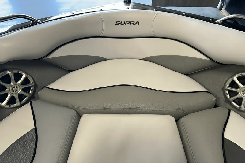 Slide: The Image of Supra 22V 2011 - 54