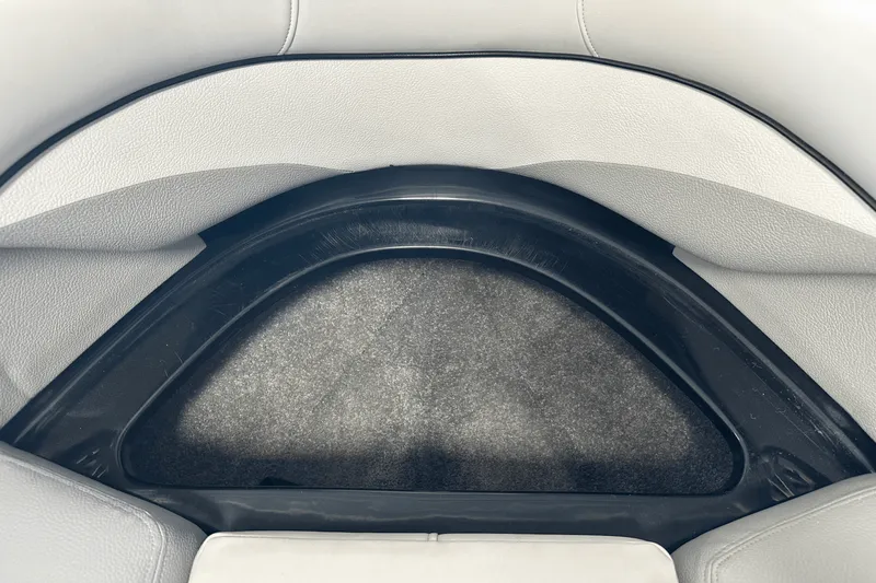 Slide: The Image of Supra 22V 2011 - 55