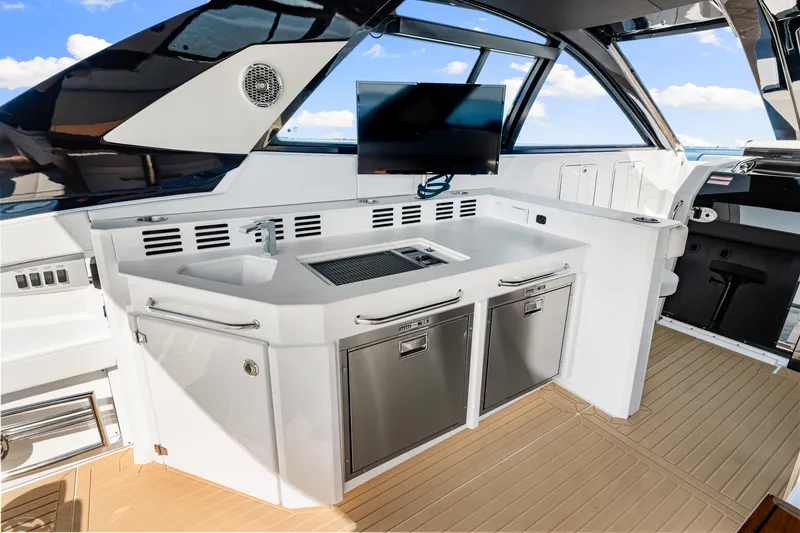 Slide: The Image of Cruisers Yachts 42 GLS Outboard 2026 - 27