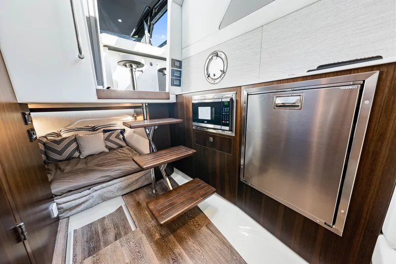 Slide: The Image of Cruisers Yachts 42 GLS Outboard 2026 - 41