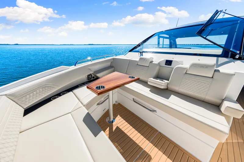 Slide: The Image of Cruisers Yachts 42 GLS Outboard 2026 - 44