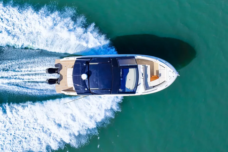 Slide: The Image of Cruisers Yachts 42 GLS Outboard 2026 - 54