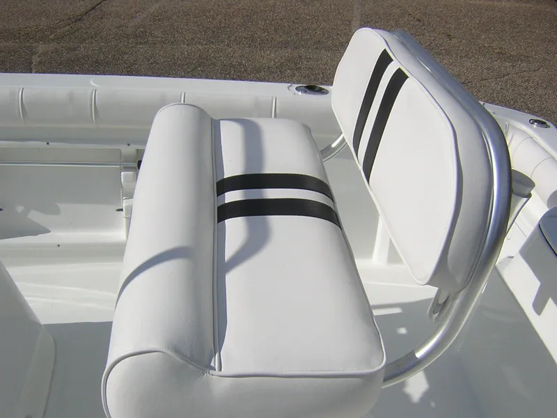 Slide: The Image of White seating on a 2017 Glasstream 180 CC boat. - 9