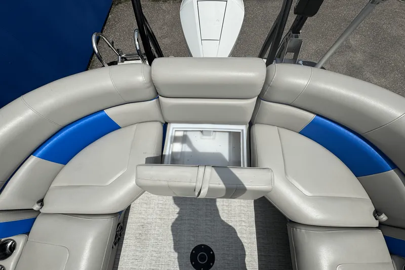 Slide: The Image of South Bay 525RS ARCH 2020 - 13