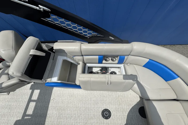 Slide: The Image of South Bay 525RS ARCH 2020 - 14